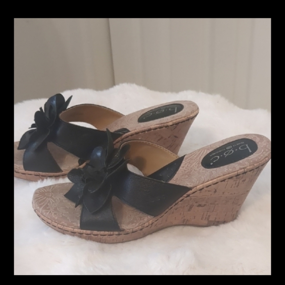 BOC Born Concepts Black Floral Cork Wedge Sandals Comfort Slip On Summer Size 9